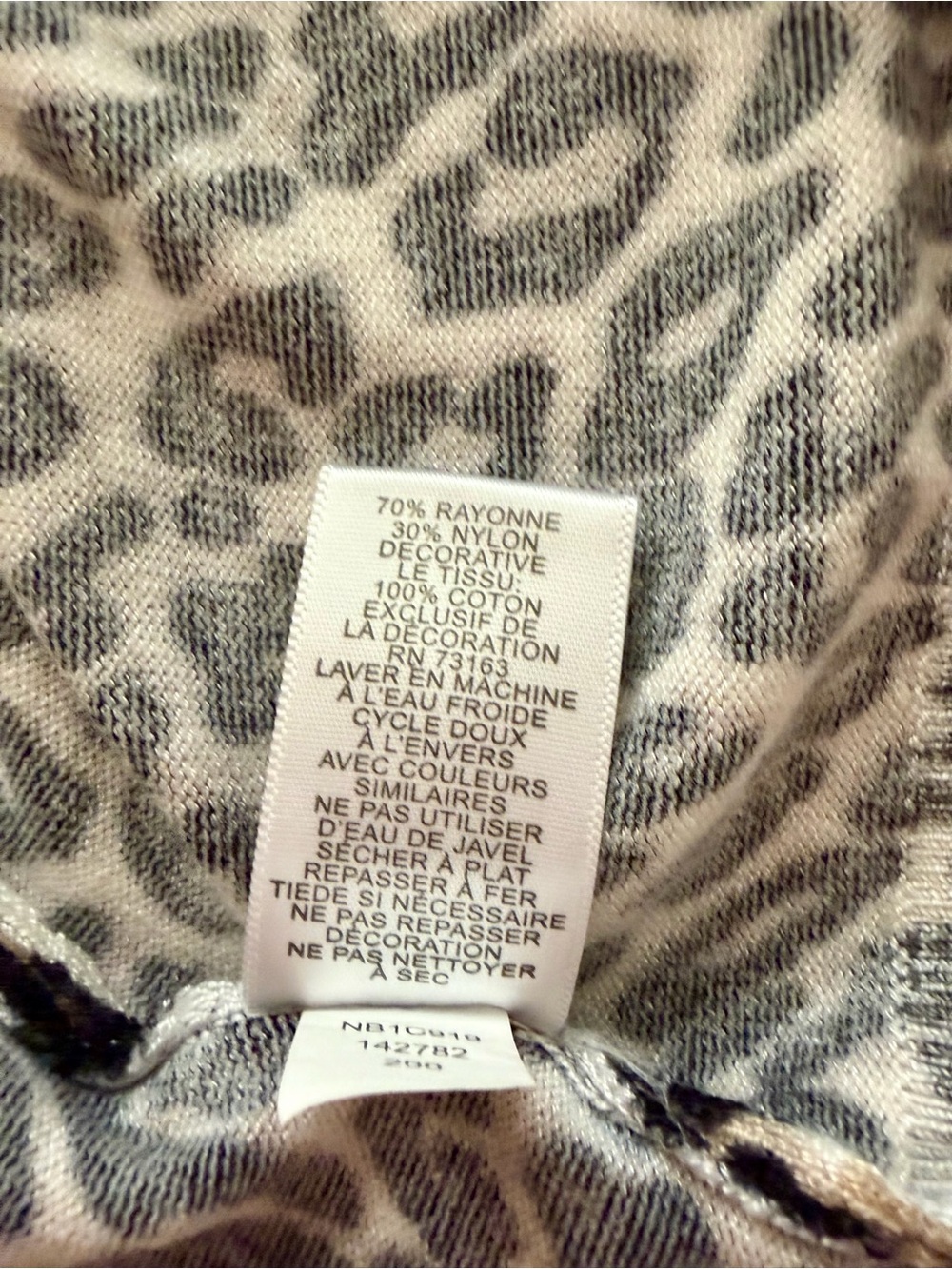 Cable & Gauge Leopard Sweater Top w/ White Cotton Collar Black Cream Ladies Med - Picture 12 of 12